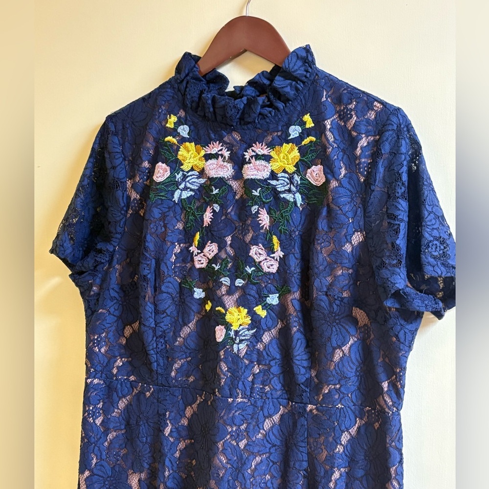 Lovedrobe Blue Lace Overlay Dress with Floral Embroidery Size 20 EUC - Picture 2 of 11